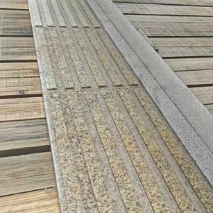 宁夏黄金麻盲道石 盲条