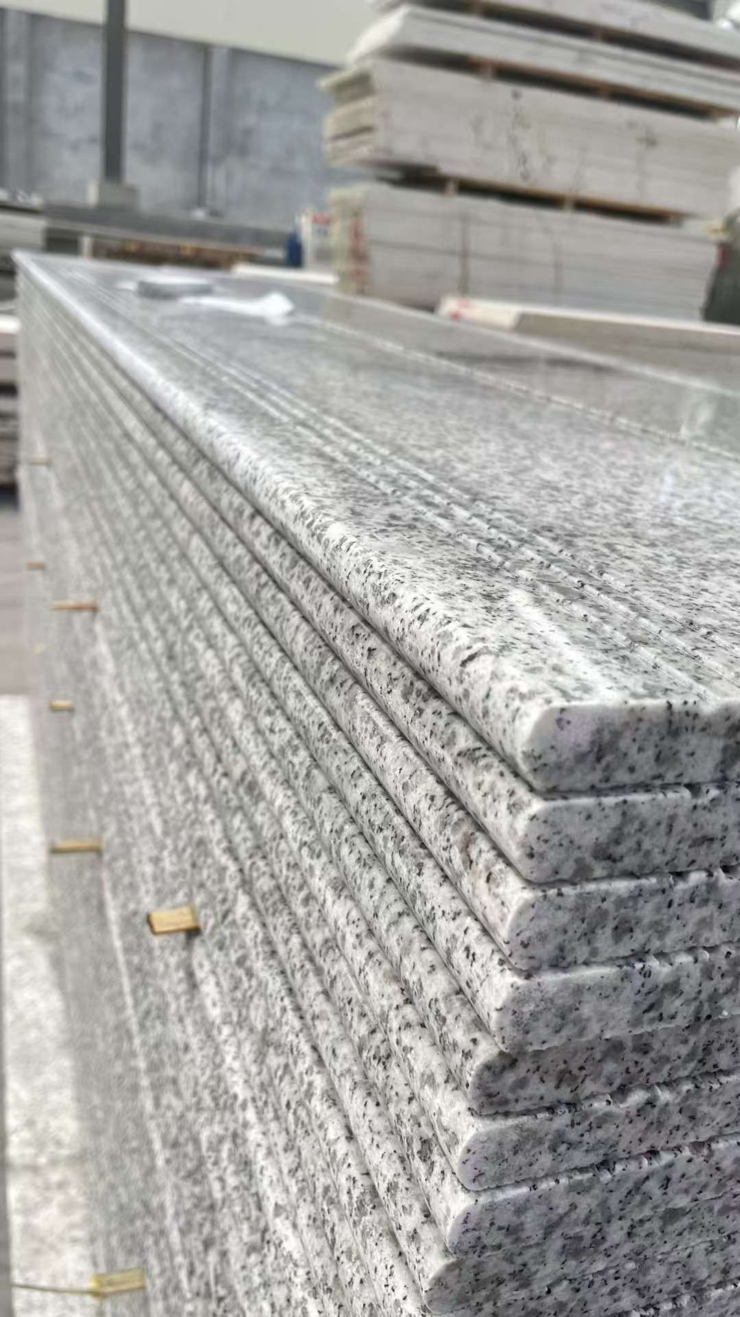 宁夏芝麻白楼梯踏步 花岗岩楼梯板材
