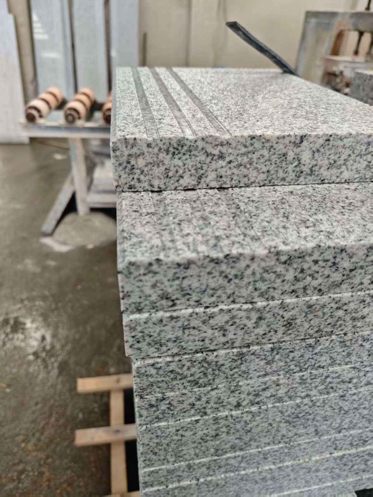 宁夏芝麻白楼梯踏步